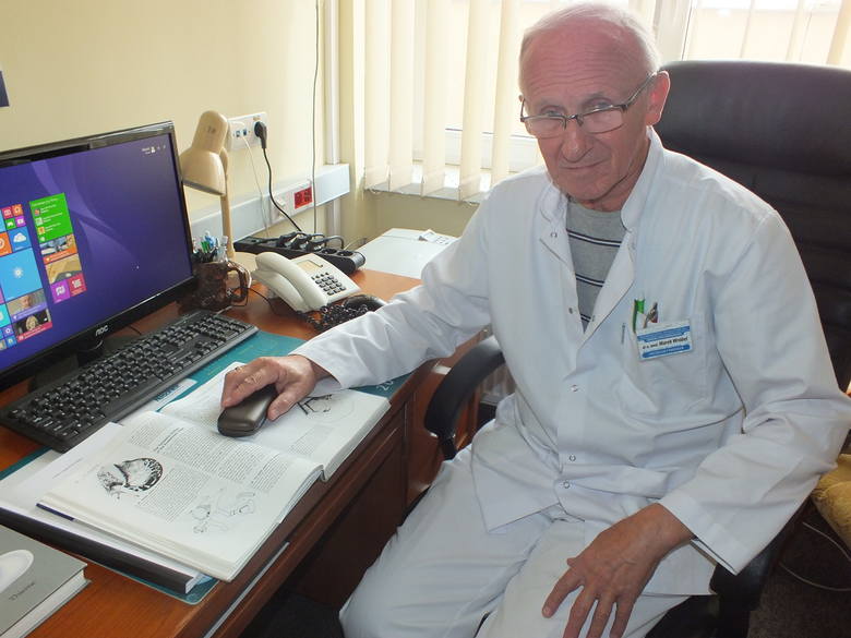 dr n. med. Marek Wróbel laryngolog